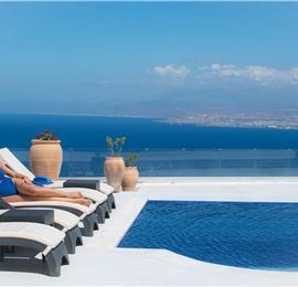 6 bedroom luxury villa with pool near Agia Pelagia, sleeps 12